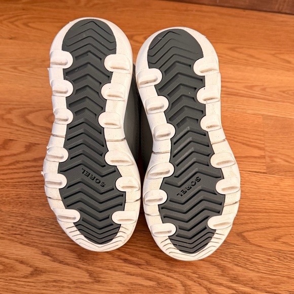 Sorel Explorer™ Lace WP in Quarry/Bright Lavender (Size 1 Little Kid) - Picture 10 of 10